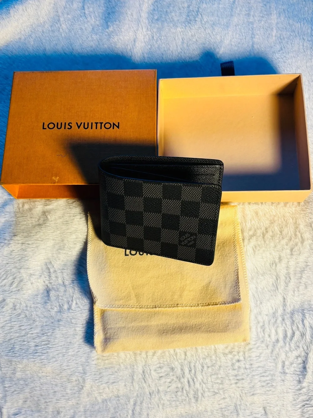 Louis Vuitton (Nvr used) Slender Wallet Damier Graphite N63261 w/ Box & Dust Bag